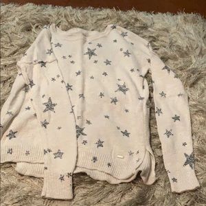 White long sleeve sweater